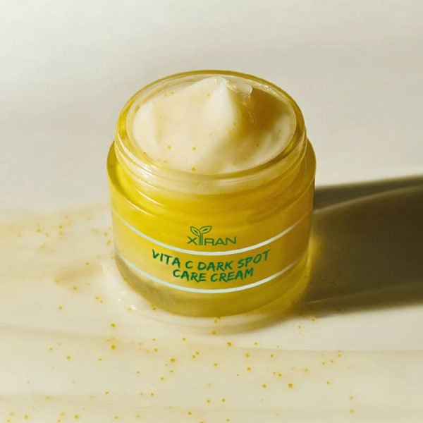 Effectively reduces dark spots and blemishes