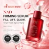 Image promotionnelle du sérum raffermissant NAD de Xiran Skincare, mettant en avant des bienfaits tels que le comblement, le lifting et l'éclat, ainsi que des propriétés anti-âge et des allégations cliniquement prouvées.